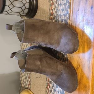 Mauries Wedge Booties